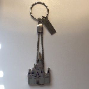 Disney Parks - Disney World Castle Keychain